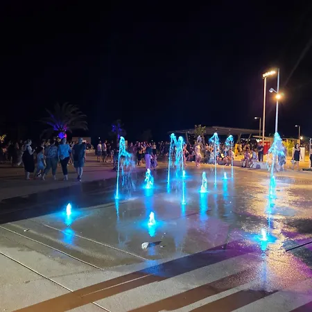 Luxury Lullu * 斯普利特