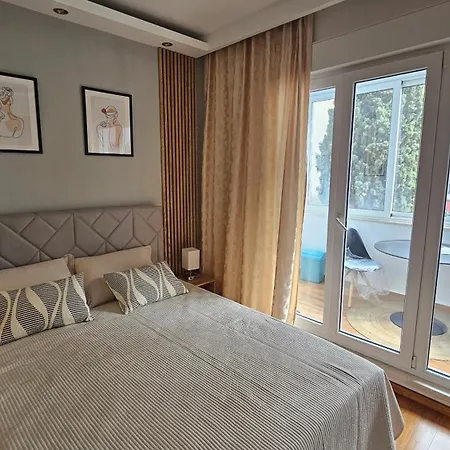 Luxury Lullu * Split