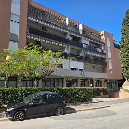 Apartment Luxury Lullu