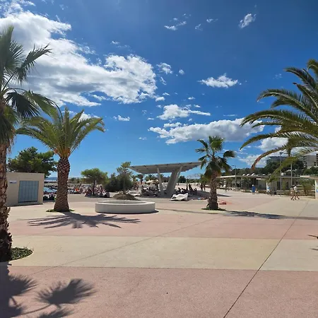 Luxury Lullu Apartment *