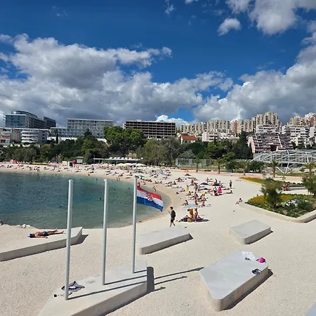 Апартаменти Luxury Lullu *